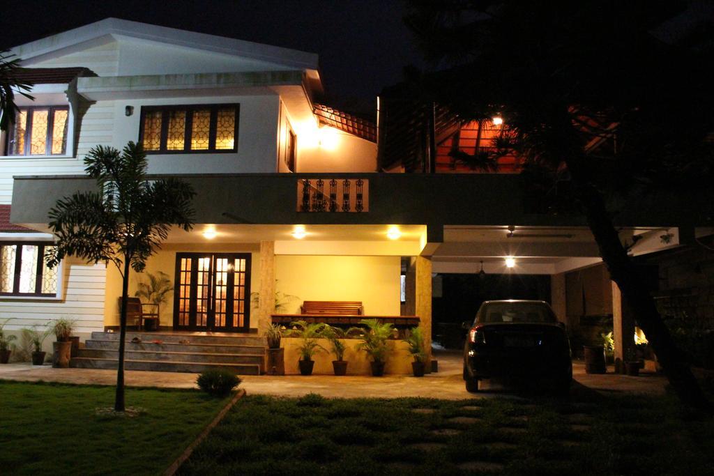 Urban Retreat Homestay Mangalore Ngoại thất bức ảnh